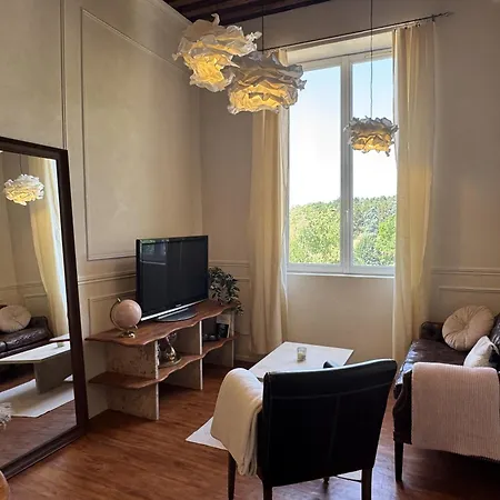 Le Canut De Saint-just - 9 Апартаменты
